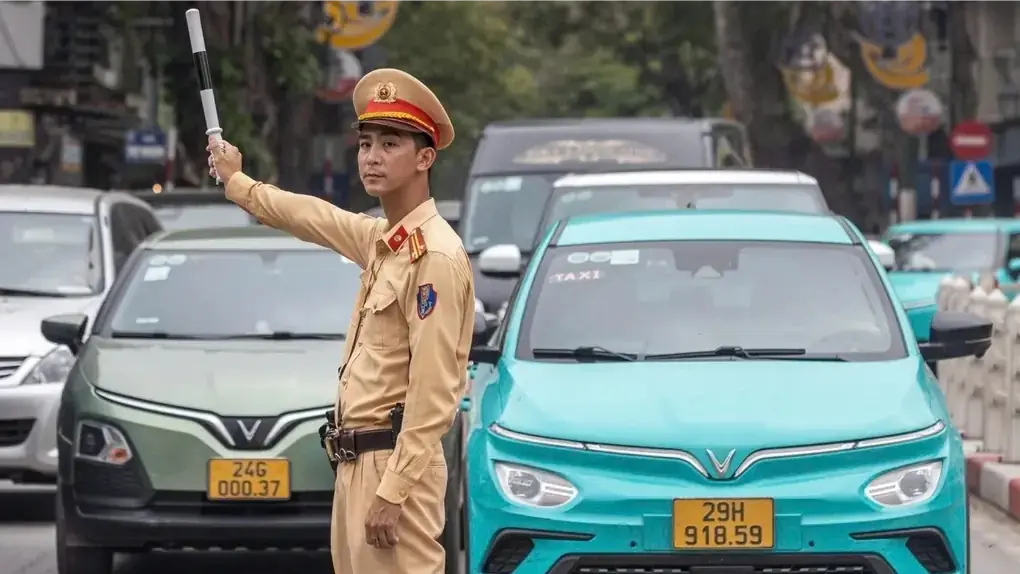 Hà Nội phân luồng giao thông dịp Tết Dương lịch